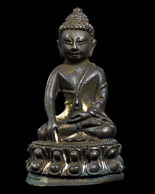 พระกริ่งมงคลเกษม หลวงพ่อเกษม เขมโก สุสานไตรลักษณ์ จ.ลำปาง เนื้อนวะ สภาพสวยมากครับ