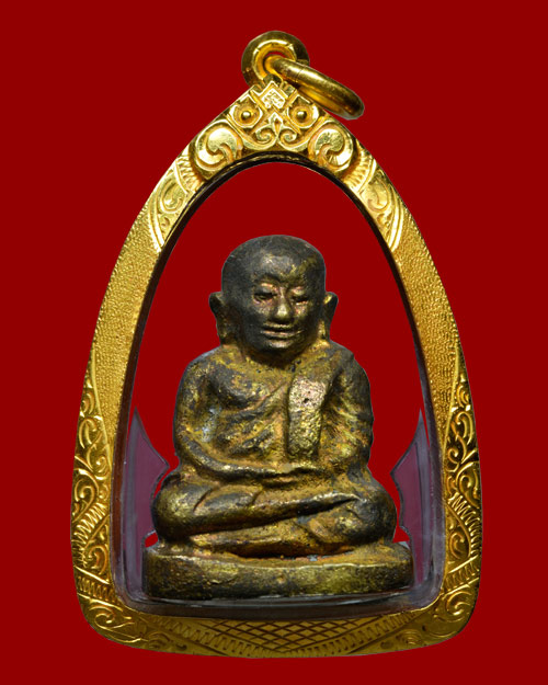 รูปหล่อช้างคู่ หลวงพ่อเงิน วัดบางคลาน จ.พิจิตร 2526 สภาพสวย+เลี่ยมทองหนาหนา+บัตรรับรองครับ