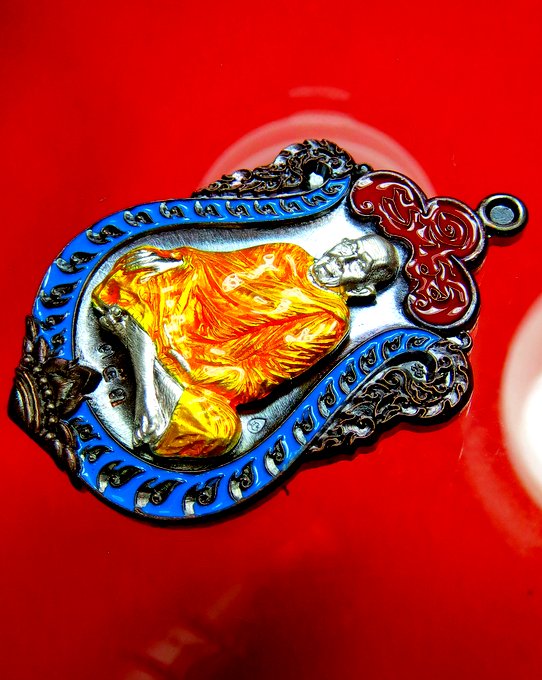 หลวงปู่แสน วัดบ้านหนองจิก จ.ศรีสะเกษ อายุ 109 ปี รุ่น เหรียญเสมามหาเศรษฐ๊ 