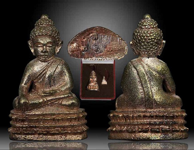 พระกริ่ง และพระชัยวัฒน์ ชินบัญชร เนื้อนวะก้นเงิน หลวงพ่อสาคร หมายเลข 362