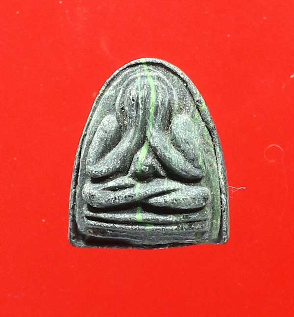 เคาะเดียว 500 บาท พระปิดตาหลวงพ่อแพ พิมพ์จิ๋ว ปี2517 เนื้อผง วัดพิกุลทอง จ.สิงห์บุรี พร้อมบัตรรับรอง