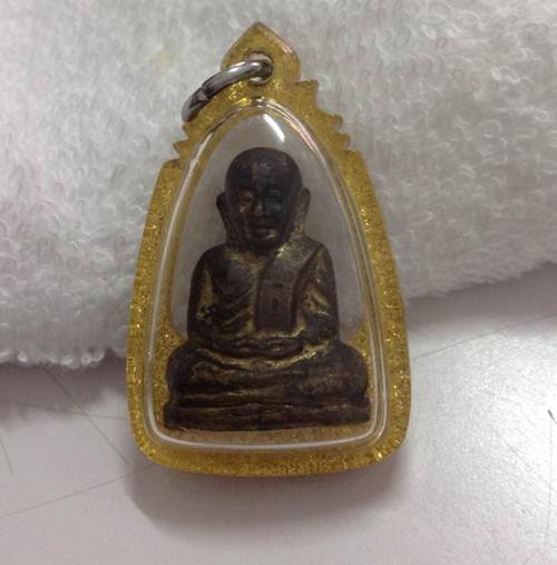 หลวงพ่อเงิน วัดบางคลานออกวัดมูลเหล็ก ปี2515...เนื้อทองเหลืองพิมพืนิยมนับเเบ็งค์เลี่ยมกันน้ำ