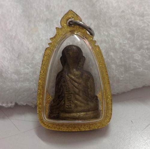 หลวงพ่อเงิน วัดบางคลานออกวัดมูลเหล็ก ปี2515...เนื้อทองเหลืองพิมพืนิยมนับเเบ็งค์เลี่ยมกันน้ำ