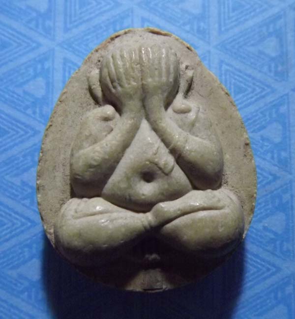 พระปิดตามหาลาภ หลวงพ่อสมชาย วัดเขาสุกิม ตะกรุดเงิน จ.จันทบุรี