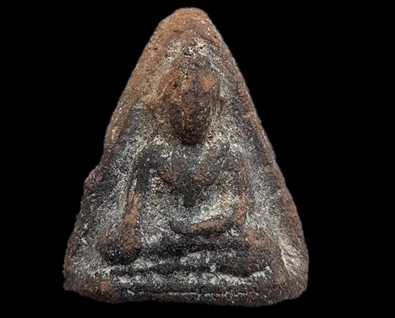 พระโป้กรุบางกระทิงอยุธยาสีผ่านหายากมาก เนื้อแกร่งจัดจ้านสวยน่ารัก 