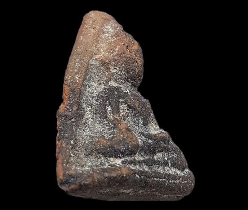 พระโป้กรุบางกระทิงอยุธยาสีผ่านหายากมาก เนื้อแกร่งจัดจ้านสวยน่ารัก 