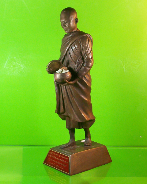 พระบูชา หลวงพ่อชำนาญ เปิดบาตรรับทรัพย์ - ก้าวหน้า