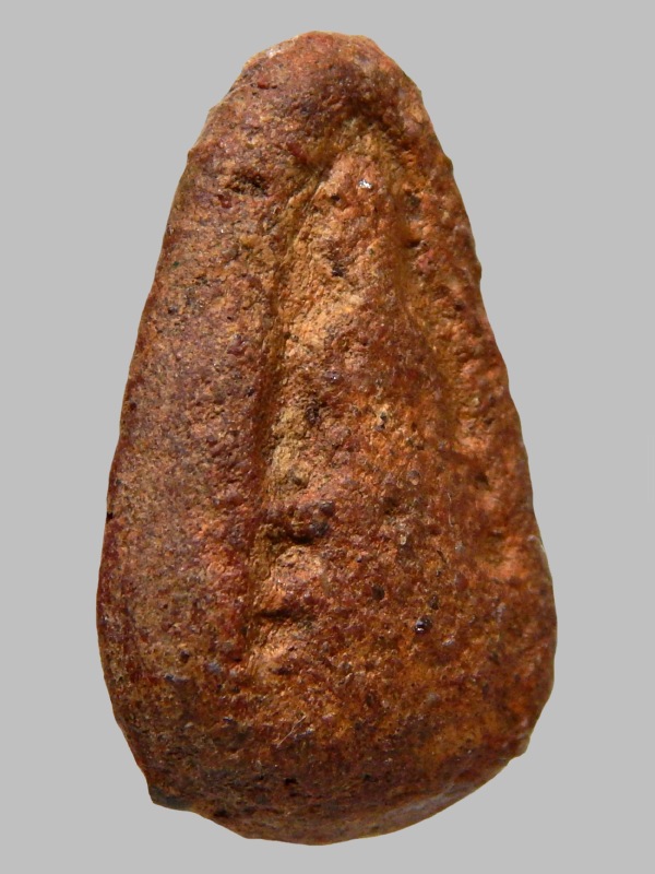 พระลบ กรุหนองสะเหน่า จ.ลำพูน พิมพ์ตุ๊กตาใหญ่