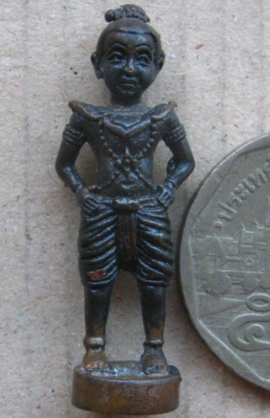  กุมารพรายทอง เนื้อสำริด ปลุกเสกโดยหลวงพ่อสาคร วัดหนองกรับ จ.ระยอง สร้าง1999องค์ หมายเลข9294กล่องเดิ