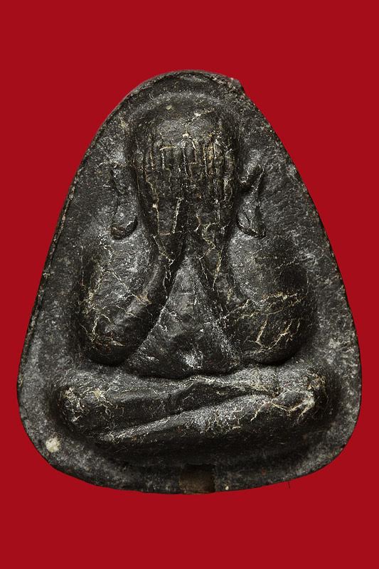 ปิดตาหลวงปู่โต๊ะ วัดประดู่ฉิมพลี รุ่นปลดหนี้ หลังยันต์นะ เนื้อผงใบลาน