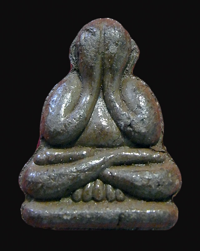 พระปิดตา ดินเก้าบัง หลวงปู่คำพัน โฆษปัญโญ