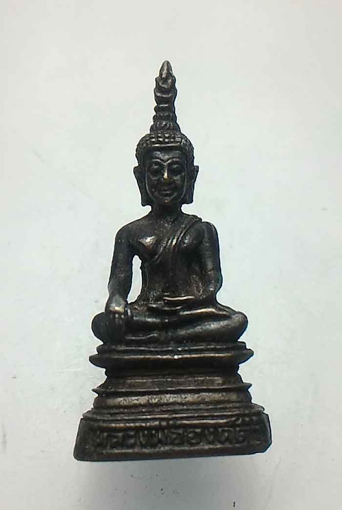 เคาะเดียวแดงครับ...รูปหล่อลอยองค์หลวงพ่อองค์ดำ วัดกลาง จ.กาฬสินธ์