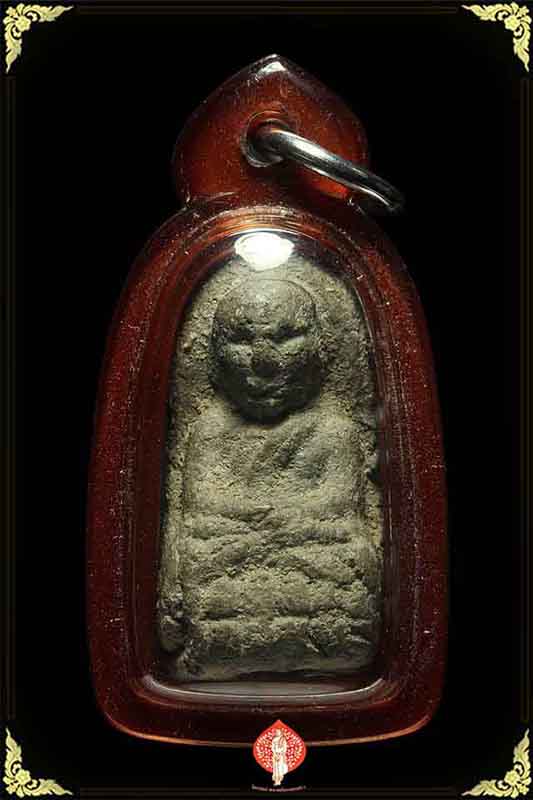 พระหลวงปู่ทวด เนื้อว่าน รุ่นแรก " พิมพ์พระรอดหน้าใหญ่ " ปี2497 วัดช้างให้ จ.ปัตตานี