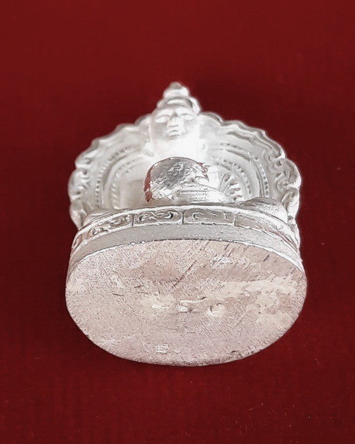 รูปหล่อ พระสิวลี ลังกาวงศ์ ปางจกบาตร เนื้อเงิน เจ้าคุณธงชัย วัดไตรมิตรฯ จัดสร้างปี2546