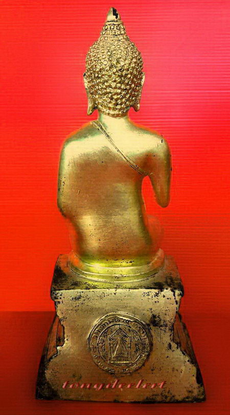 พระบูชาหลวงพ่อประทานพร วัดตึกมหาชยาราม ต.มหาชัย อ.เมือง จ.สม ุทรสาคร