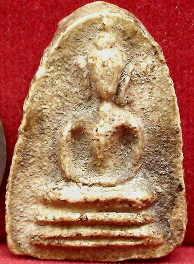 *พระกรุวัดเงินคลองเตย พิมพ์เล็บมือสมาธิฐานสามชั้น*