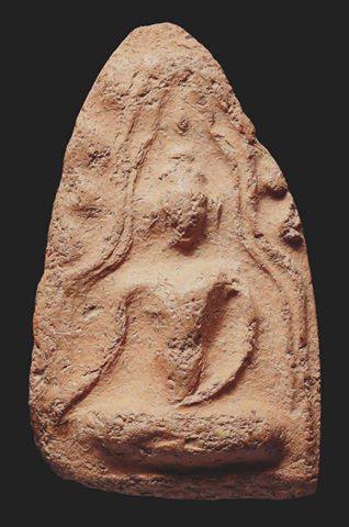 >>>15000<<<พระพลายคู่ตัดเดี่ยว กรุวัดบ้านกร่าง จ.สุพรรณบุรี (พิมพ์หน้าเทวดา เส้นซุ้มคู่)