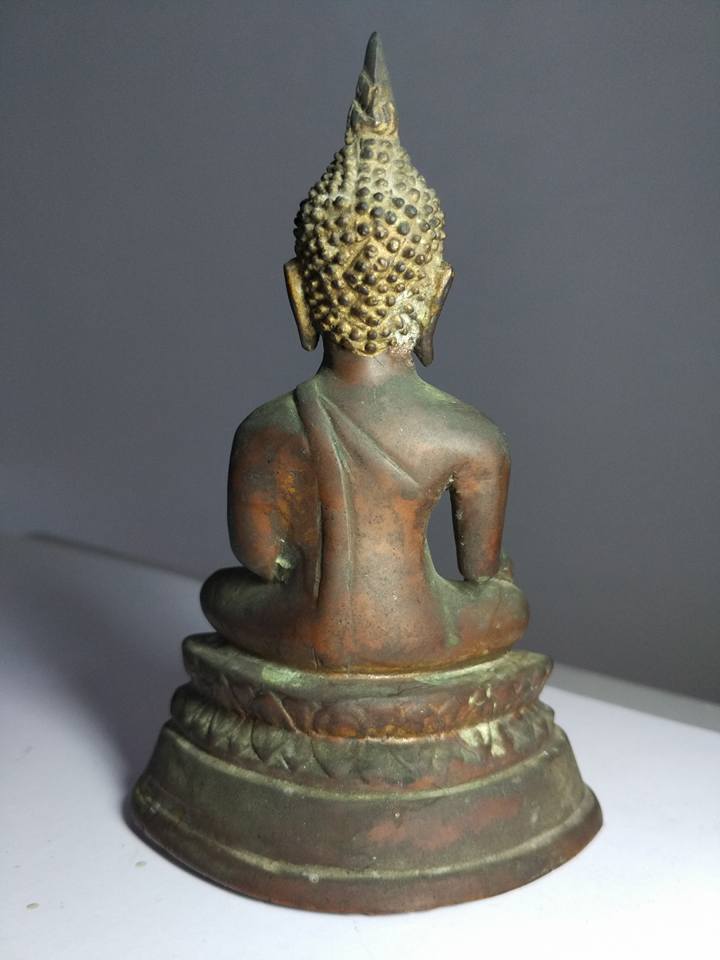 พระบูชาสมัยรัชกาล หล่อดินไทย ตามุก 