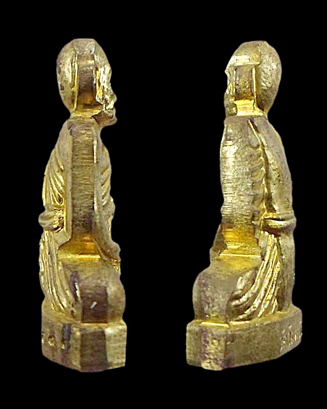 รูปเหมือนปั๊มอุดกริ่ง หลวงพ่อจรัญ กาไหล่ทอง