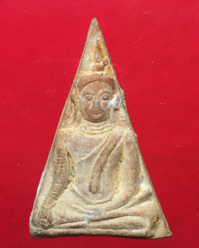 พระนางพญา เนื้อดิน มีคราบกรุ ไม่ทราบที่