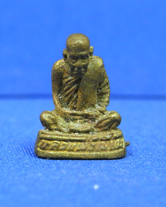 รูปหล่อหลวงพ่อเขียน ออกวัดไดรัง พิจิตร