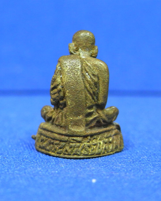 รูปหล่อหลวงพ่อเขียน ออกวัดไดรัง พิจิตร