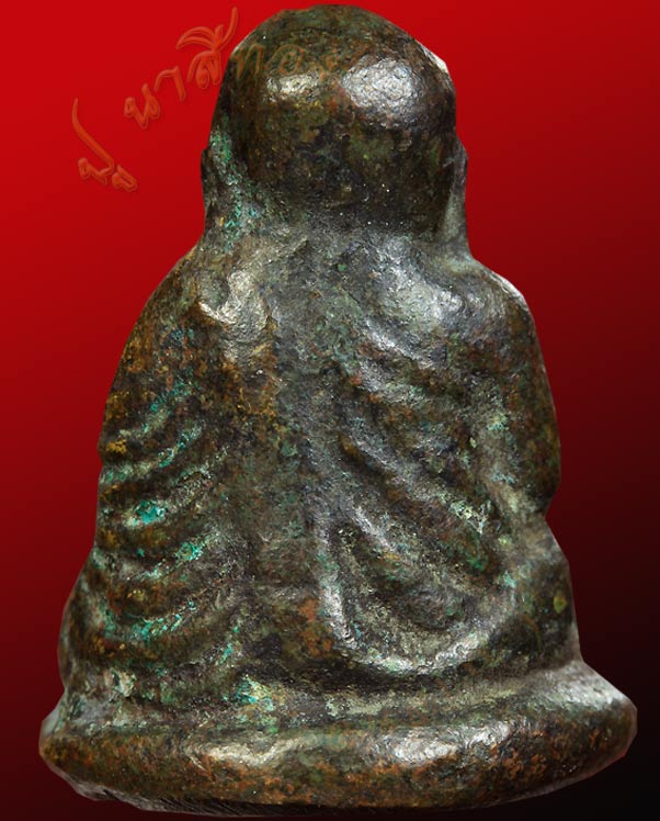  หลวงพ่อเงิน วัดบางคลาน จังหวัด พิจิตร รุ่นปืนแตก พิมพ์นิยมเศียรโต ปี ๒๕๒๘