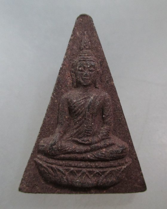 20 บาท พระนางพญา วัดโล่ห์สุทธาวาส จ อ่างทอง (เนื้อชานหมากหลวงปู่ทิม วัดพระขาว เสก)