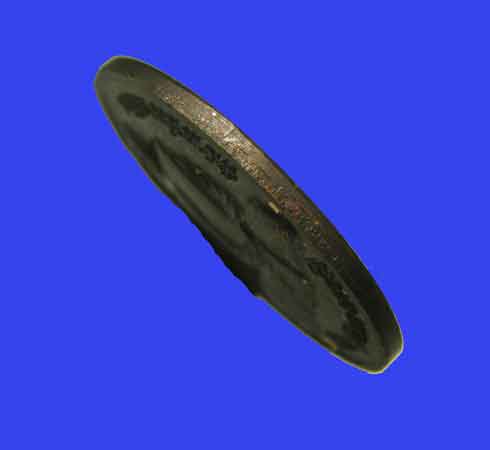 เหรียญหลวงพ่อเงิน วัดบางคลาน อีกด้านเป็นหลวงปู่จันทาถาวโร วัดป่าเขาน้อย จังกวัดพิจิตร ครบรอบ90ปี สวย