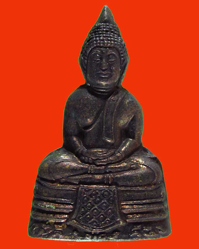 พระลอยองค์หลวงพ่อโสธร รุ่นทองประทาน ปี 2550 สวยสมบูรณ์ ผิวเดิม กล่องเดิมจากวัดครับ No.57570