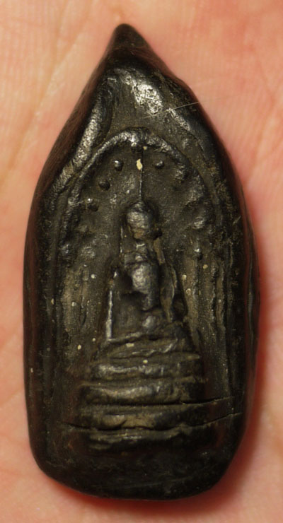 พระกริ่งคลองตะเคียน เนื้อดิน พิมพ์เศียรแหลม กรุวัดประดู่ทรงธรรม จ.พระนครศรีอยุธยา สภาพสวยกริ่งไม่ดัง