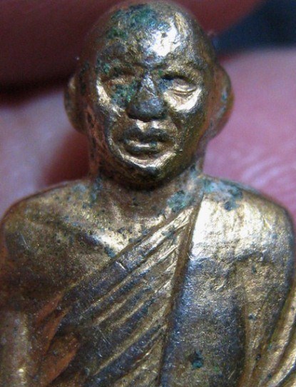 พระรูปหล่อหลวงพ่อแพ รุ่นแรก ปี2508 เนื้อทองเหลือง วัดพิกุลทอง จ.สิงห์บุรี มาพร้อมบัตรรับรองความแท้