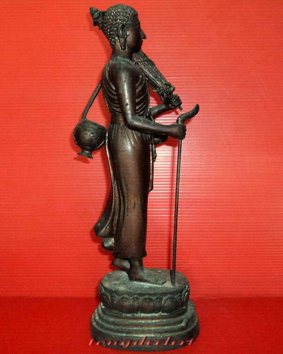 พระสีวลีบูชา มหาโชคลาภ สูง11 นิ้วสวยมากค่ะ