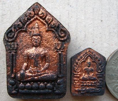 พระขุนแผนพลายแก้ว วัดแค จ.สุพรรณบุรี ปี57เนื้อดำ(1ชุด2องค์ พิมพ์เล็ก+พิมพ์ใหญ่)พร้อมกล่องเดิม
