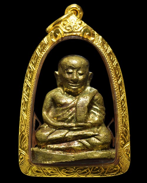 รูปหล่อช้างคู่ หลวงพ่อเงิน วัดบางคลาน จ.พิจิตร 2526 สภาพสวย+เลี่ยมทองหนาหนา+บัตรรับรองครับ