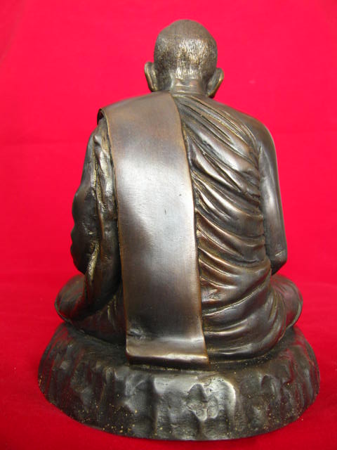 หลวงปู่เหรียญ วรลาโภ วัดอรัญบรรพต จ.หนองคาย 5 นิ้ว สวยๆๆ ส่งถึง บ้านครับ