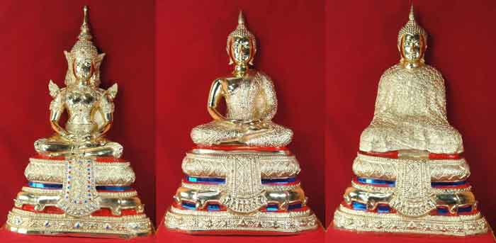 พระแก้วครบชุด 3 ฤดู