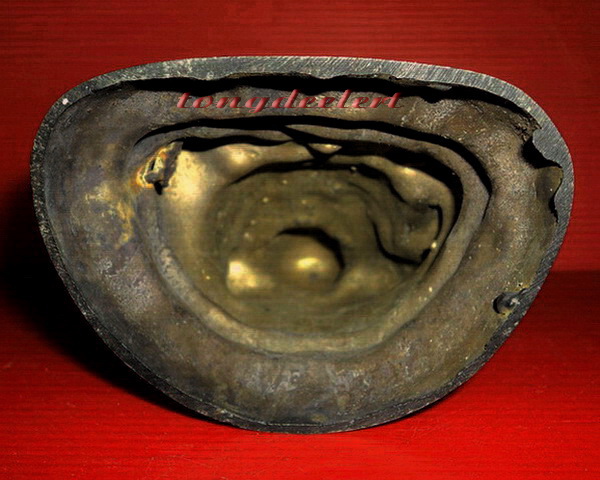 พระสังกัจจายน์กวักบูชา หลวงพ่อลำใย วัดทุ่งลาดหญ้า จ.กาญจนบุรีค่ะ