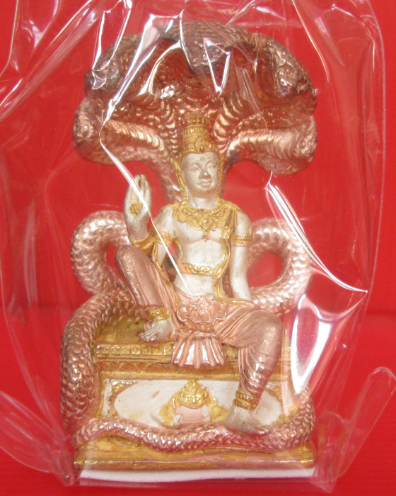 พระบูชาท่านพ่อจตุคาม ขนาดตั้งหน้ารถ รุ่นเหนือดวง วัดพุทไธศวรรย์ 3 K