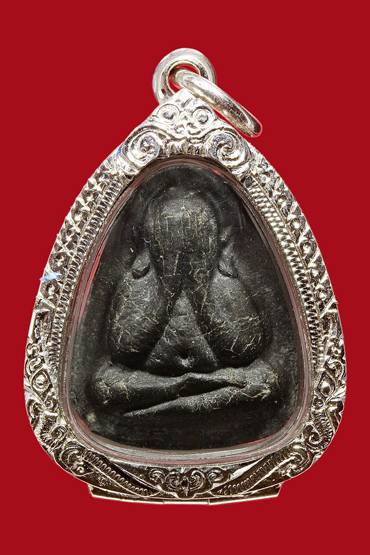 ปิดตาหลวงปู่โต๊ะ วัดประดู่ฉิมพลี รุ่นปลดหนี้ หลังยันต์นะ เนื้อผงใบลาน