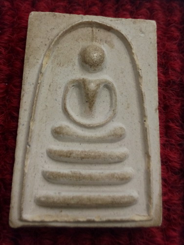 สมเด็จหลังรูปเหมือน หลวงพ่อแพ วัดพิกุลทอง 