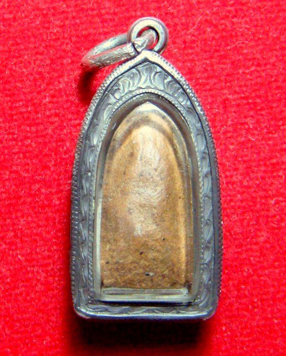 พระรอดแสงตา กรุวัดมหาวัน จ.ลำพูน องค์สวยมีหน้าตา 