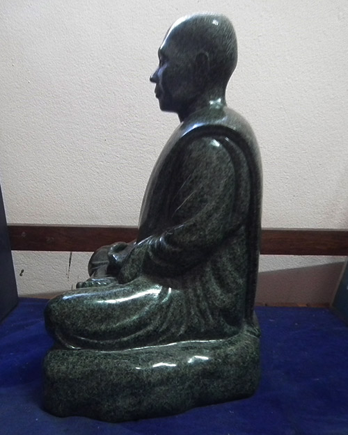 พระบูชาหินหยกหลวงปู่ฟัก  วัดเขาน้อยสามผาน พิมพ์ท่านพ่อลี