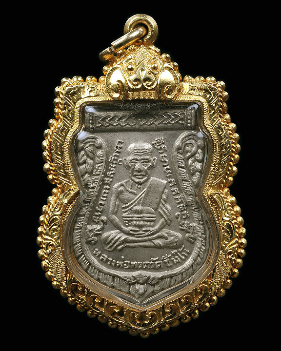 หลวงพ่อทวดเสมารุ่น3ปี2504 พิมพ์หน้าผากสามเส้นครึ่งสวยมาก พร้อมทองสั่งทำตีเกลียวอย่างดี