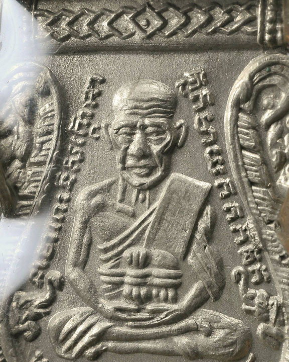 หลวงพ่อทวดเสมารุ่น3ปี2504 พิมพ์หน้าผากสามเส้นครึ่งสวยมาก พร้อมทองสั่งทำตีเกลียวอย่างดี