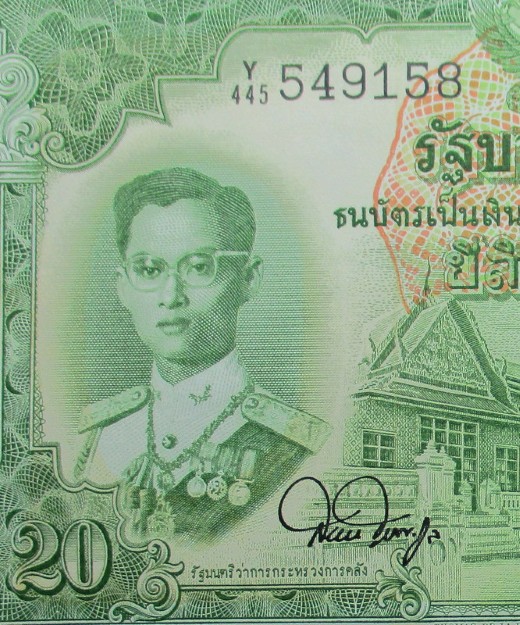 ธนบัตรในหลวง ร. 9 ราคา 20 บาท รุ่นที่ 6 ***ลายเซ็นต์ สมหมาย-พิสุทธิ์***สภาพขาวสวยมาก UNC ตามรูป