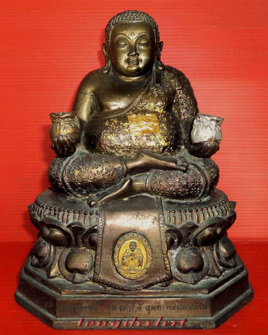 พระสังกัจจายน์ หลวงพ่อคูณ ปริสุทโธ วัดบ้านไร่ รุ่นเสาร์ 5 คูณทรัพย์แสนล้าน ปี 2538 สวยมากค่ะ