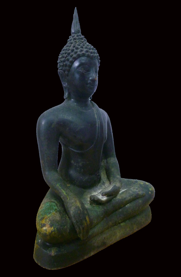 พระพุทธรูปศิลปะสุโขทัย ออกโดยสำนักพุทธรัตนประทีป ศูนย์การเรียนรู้ 25พุทธศตวรรษ ขนาดหน้าตัก 4.5 นิ้ว.