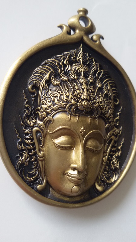 พระโพธิสัตว์ประทานความสุข58ปี เนื้อทองเหลือง สภาพสวยเดิมๆ หมายเลข1786 พร้อมอุปกรณ์ครบ