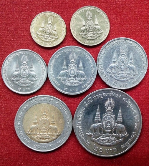 เหรียญกษาปณ์ในหลวง ชุดกาญจนาภิเษกปี39 ราคา 20บาท,10 บาท, 5บาท, 2บาท, 1บาท, 50 สต.,25สต.เคาะเดียวแดง.